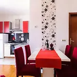 Great View Appartement Sutivan