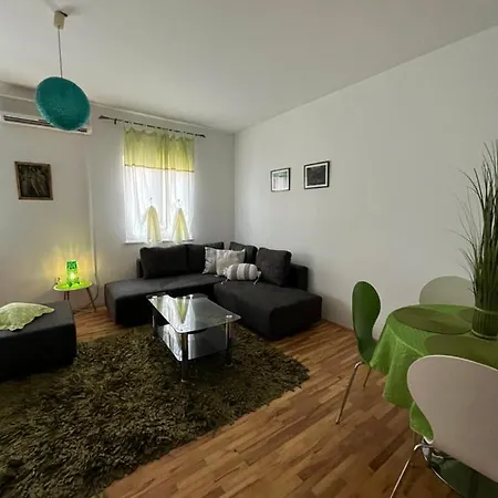 Great View Apartment Sutivan