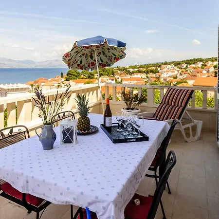 Apartment Great View Sutivan