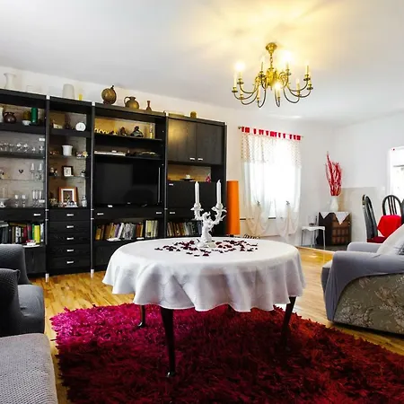 Apartment Great View Sutivan