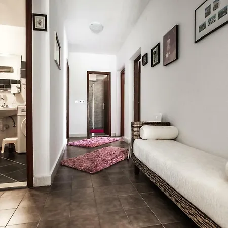 Apartment Great View Sutivan