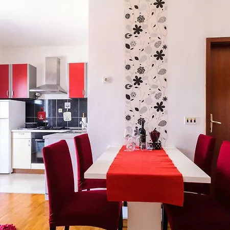 Great View Apartment Sutivan